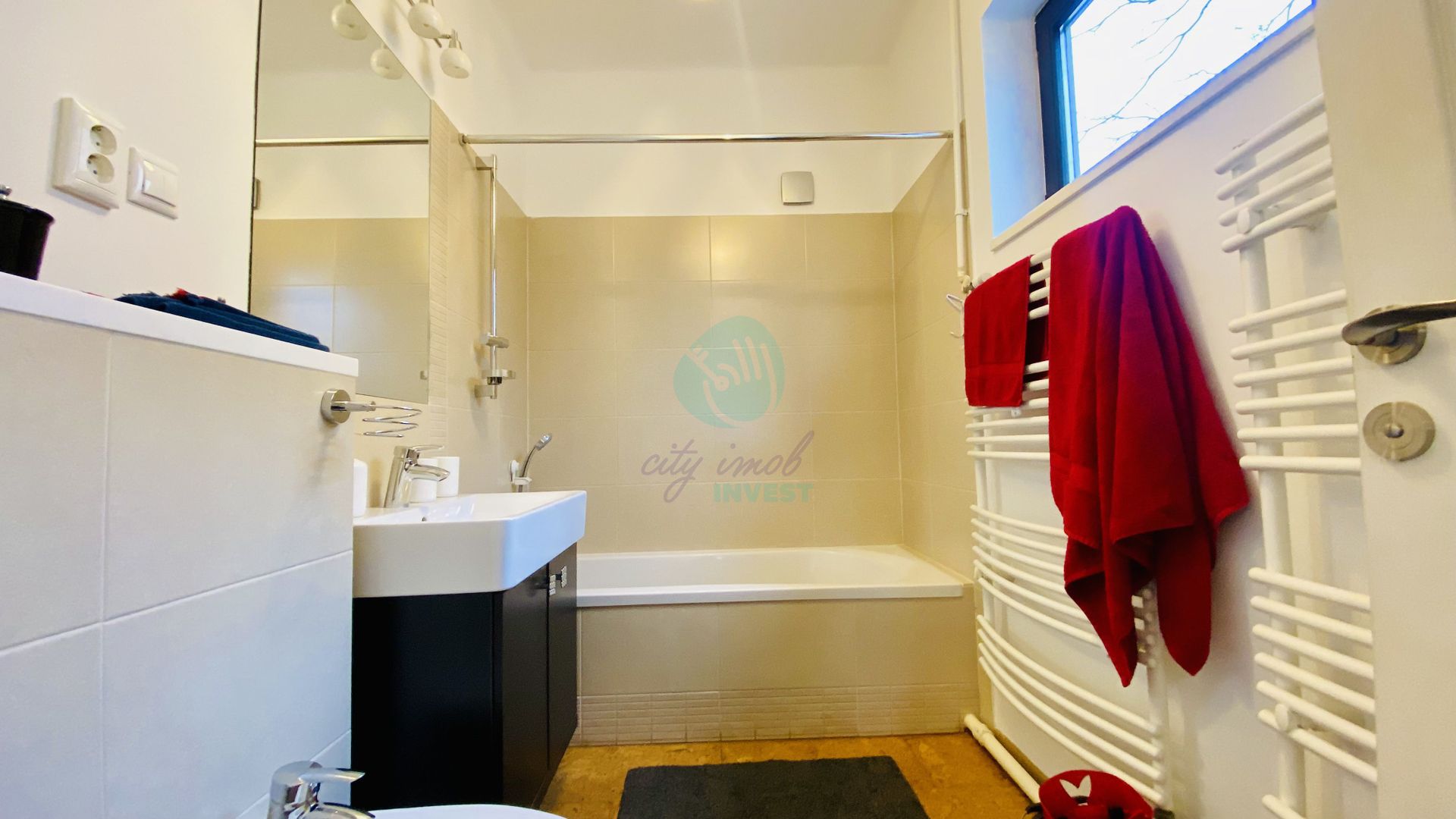 Apartament tip duplex in vila cu gradina - Poză 5