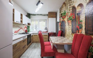 Apartament central, renovat și mobilat, pe strada Tudor Vladimirescu