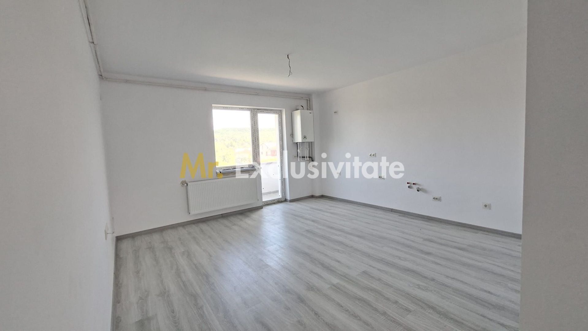 Apartament cu 2 camere de vânzare în Exterior Vest, Pitesti - Poză 1