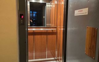 INCHIRIERE Apartament spațios cu 3 camere în zonă centrală - Poză 8