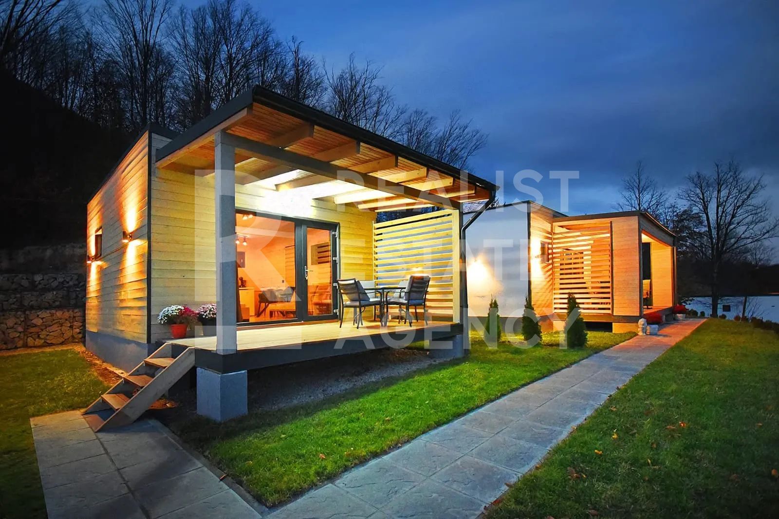 Complex turistic de vânzare în Slănic Moldova - hotel, pensiune - Poză 7