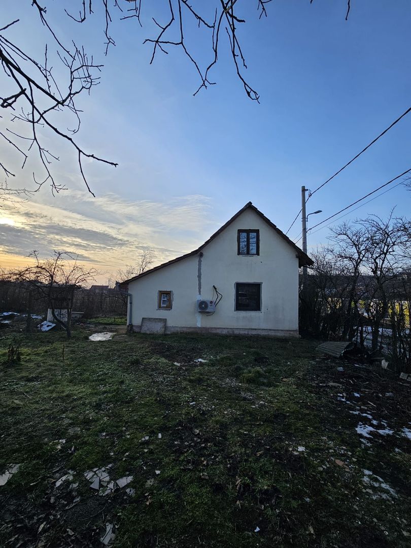 Casa Oncea cu teren 800 mp - Poză 2