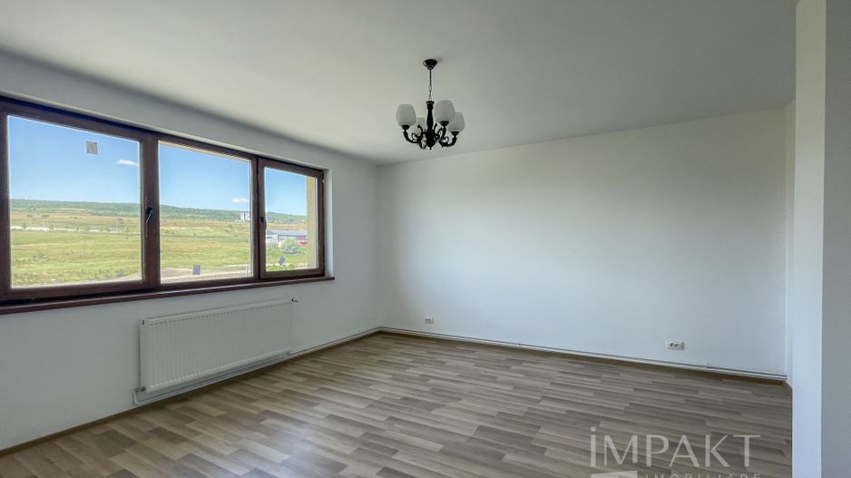 Casa individuala pe 3 niveluri pretabila pentru birouri, in cartierul Iris - Poză 7