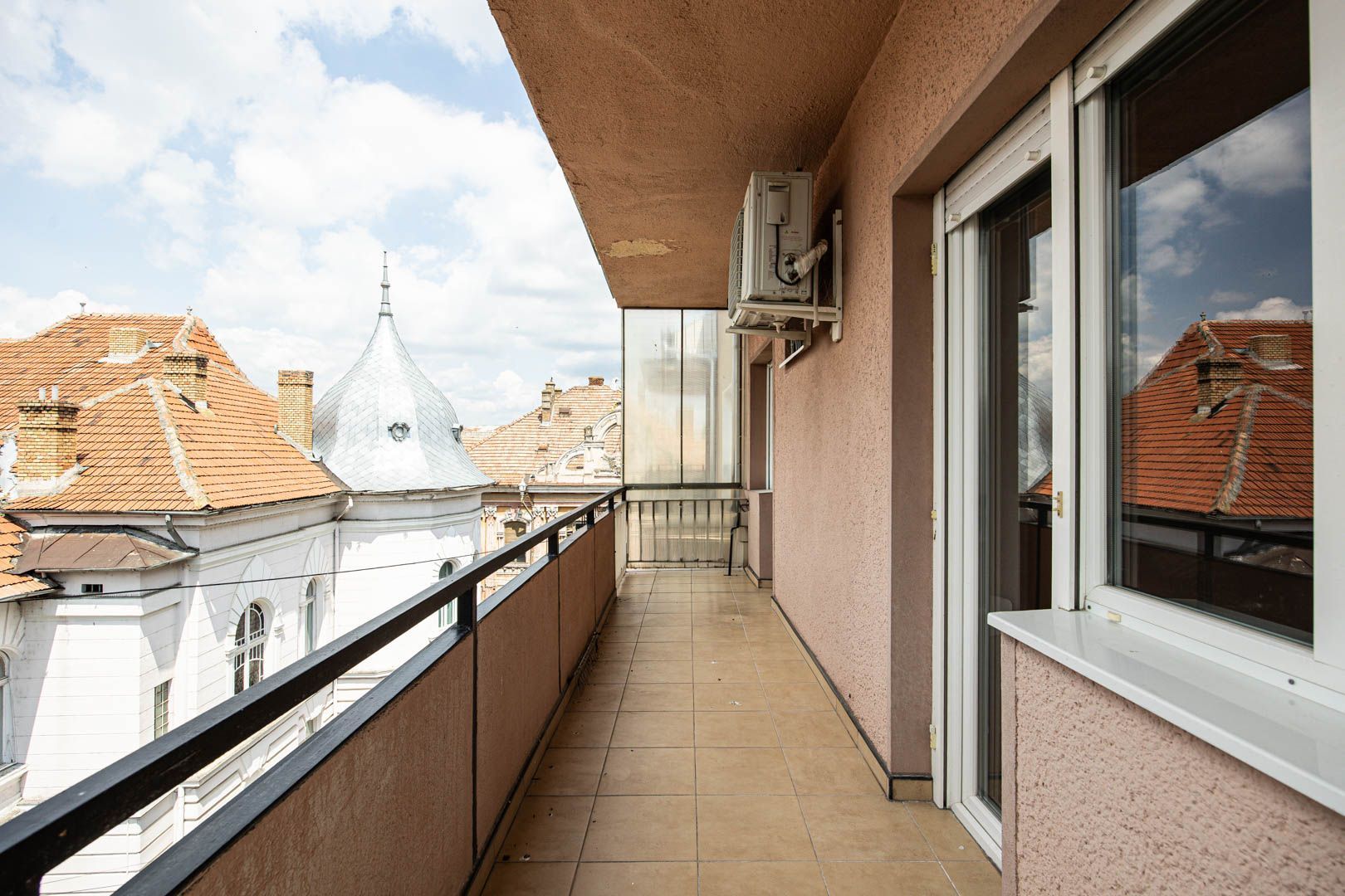 Apartament ultrafinisat cu 2 camere decomandat pe Closca Comision 0 - Poză 6