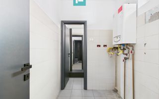 Spațiu de 135 mp cu vad comercial în Arad - Poză 7