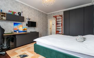 Chirie, casă, 3 nivele, 8 camere, str. Universității, Centru - Poză 24