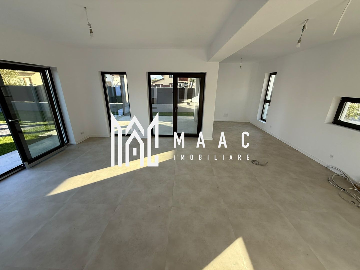 Casă de vânzare Șelimbăr | 4 camere | 175 mp | piscină - Poză 12