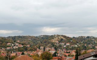 Casa renovata complet in Schei - Brasov cu Terasa Panoramica - Poză 1
