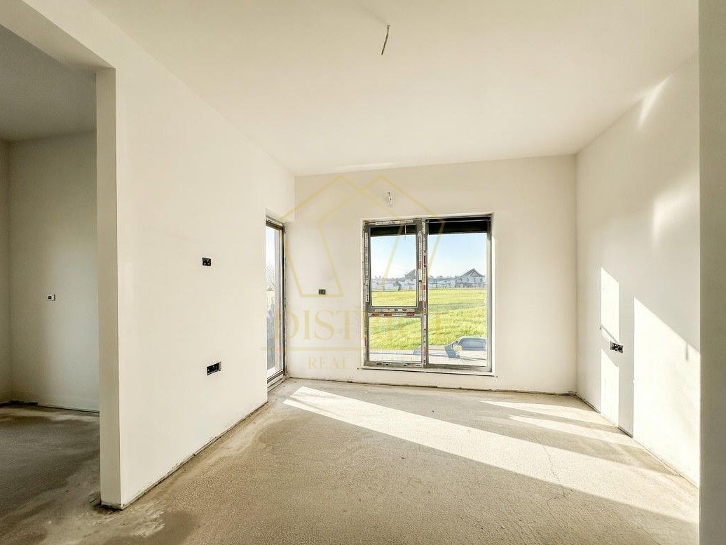 Duplex modern cu 5 camere si carport  I Mosnita Noua I - Poză 7