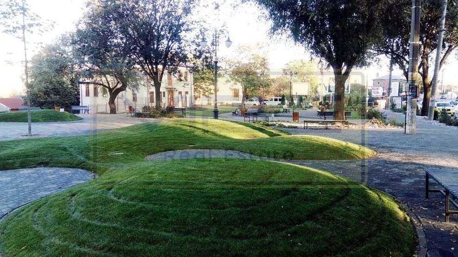 Apartament 2 camere decomandat zona Podul de Fier - Poză 2