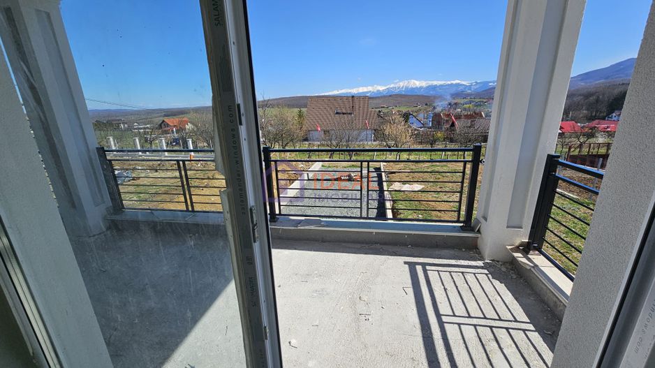 Vila Moderna cu 4 camere si 600 mp de curte, in Tocile - Poză 9