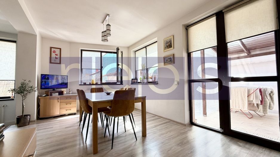 VÂNZARE VILĂ INDIVIDUALĂ | 6 CAMERE | ZONA COLENTINA - Poză 3