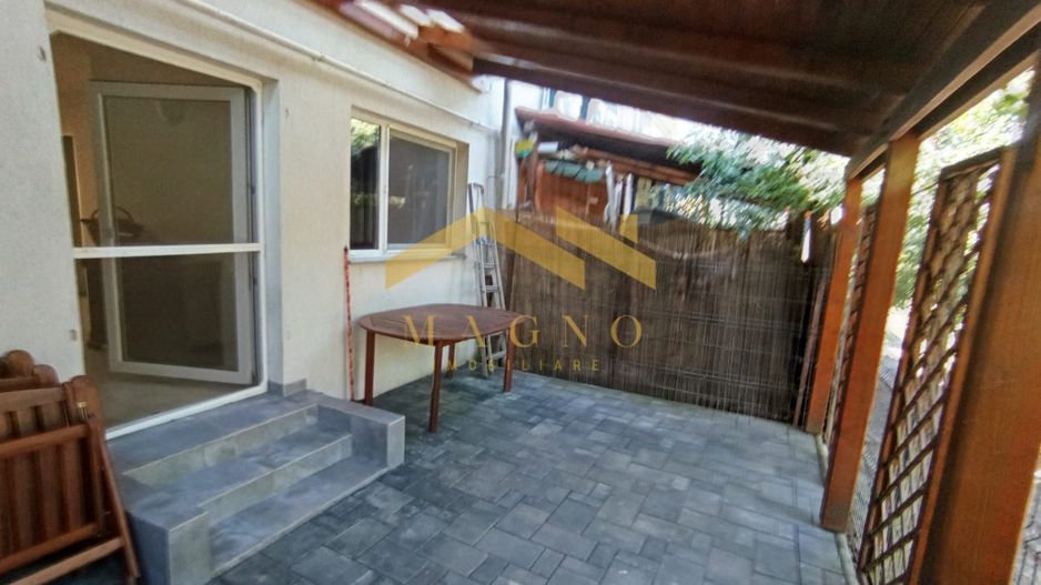CASA SPATIOASA CU 4 CAMERE CARTIER GRADISTE - Poză 15