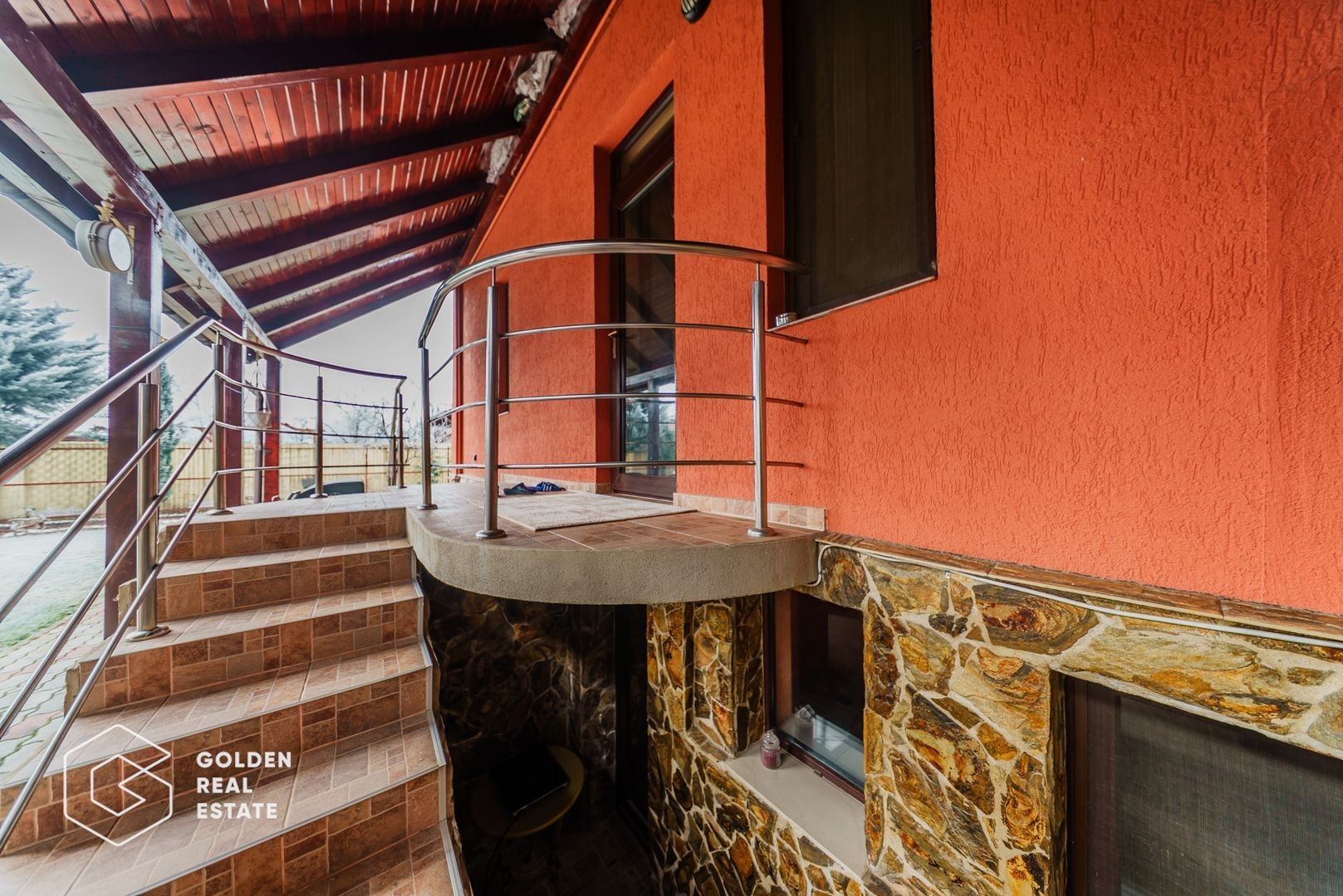 Vila de lux, D+P+E+M, Gradiste, la cheie, 300mp, 6 camere, teren 580mp - Poză 27