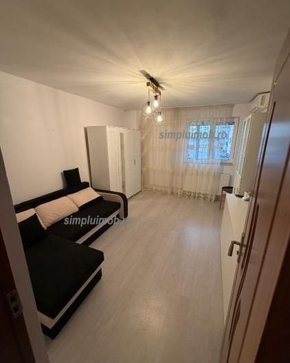 Apartament 2 camere format din 2 garsoniere alipite 1 Decembrie - Poză 1
