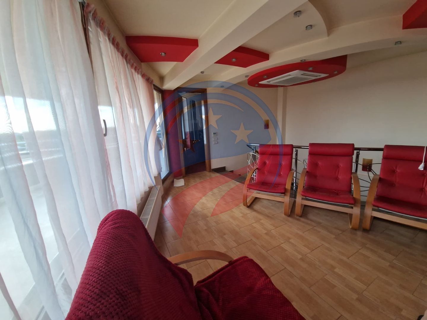 Casa / Vila zona Puskin D+P+E +terasa, 5 camere, 225 mp s. utila, 417 mp teren - Poză 15