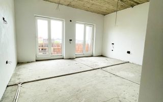 Casǎ de vânzare 7 camere P+E Sânmartin - Poză 10