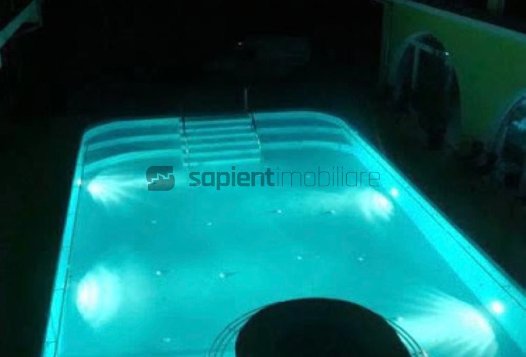 Afacere la cheie pensiunea Eclipse - Poză 7