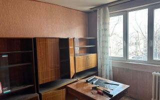 Apartament 3 camere  decomandat etajul 3 din 4 bloc anvelopat - Poză 2