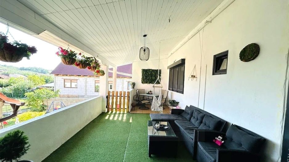 Casă 180 mp utili teren 710 mp panouri solare si hala in Sura Mare - Poză 11