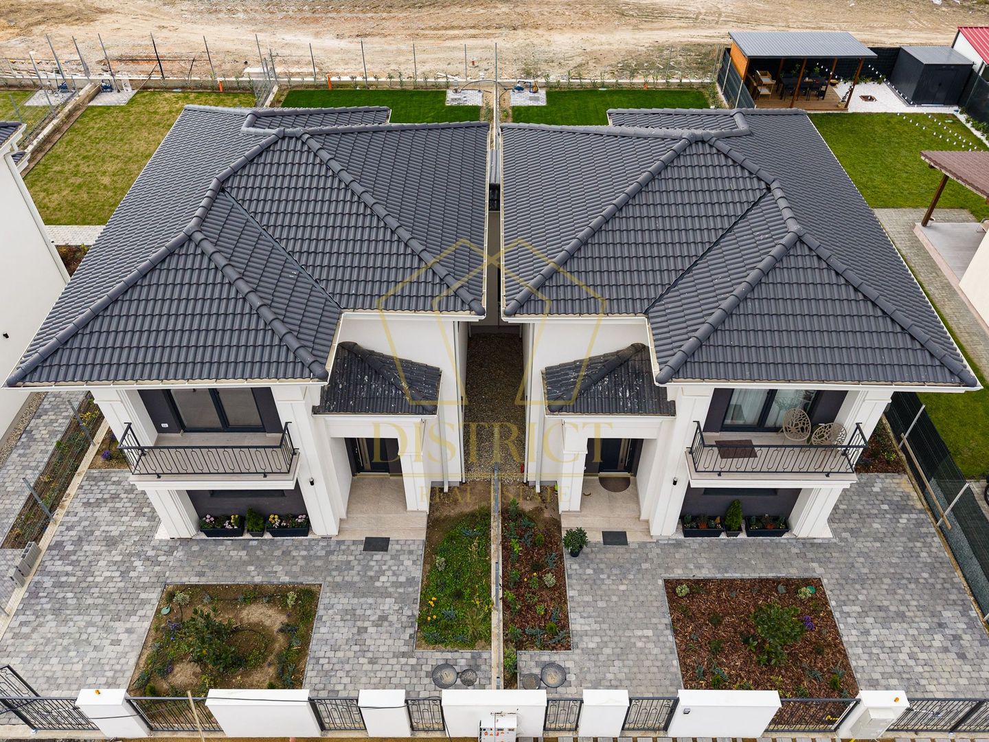 Duplex cu 3 camere despartit prin camera tehnica I Mosnita Noua - Poză 2