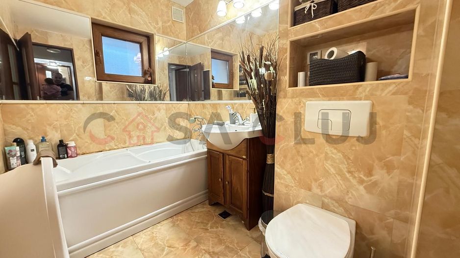 Decomandat, la cheie, Kaufland Măraști! - Poză 3