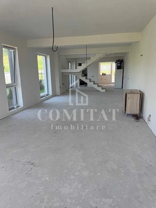 Casă la calcan | spaţioasă | Dâmbul Rotund - Poză 4