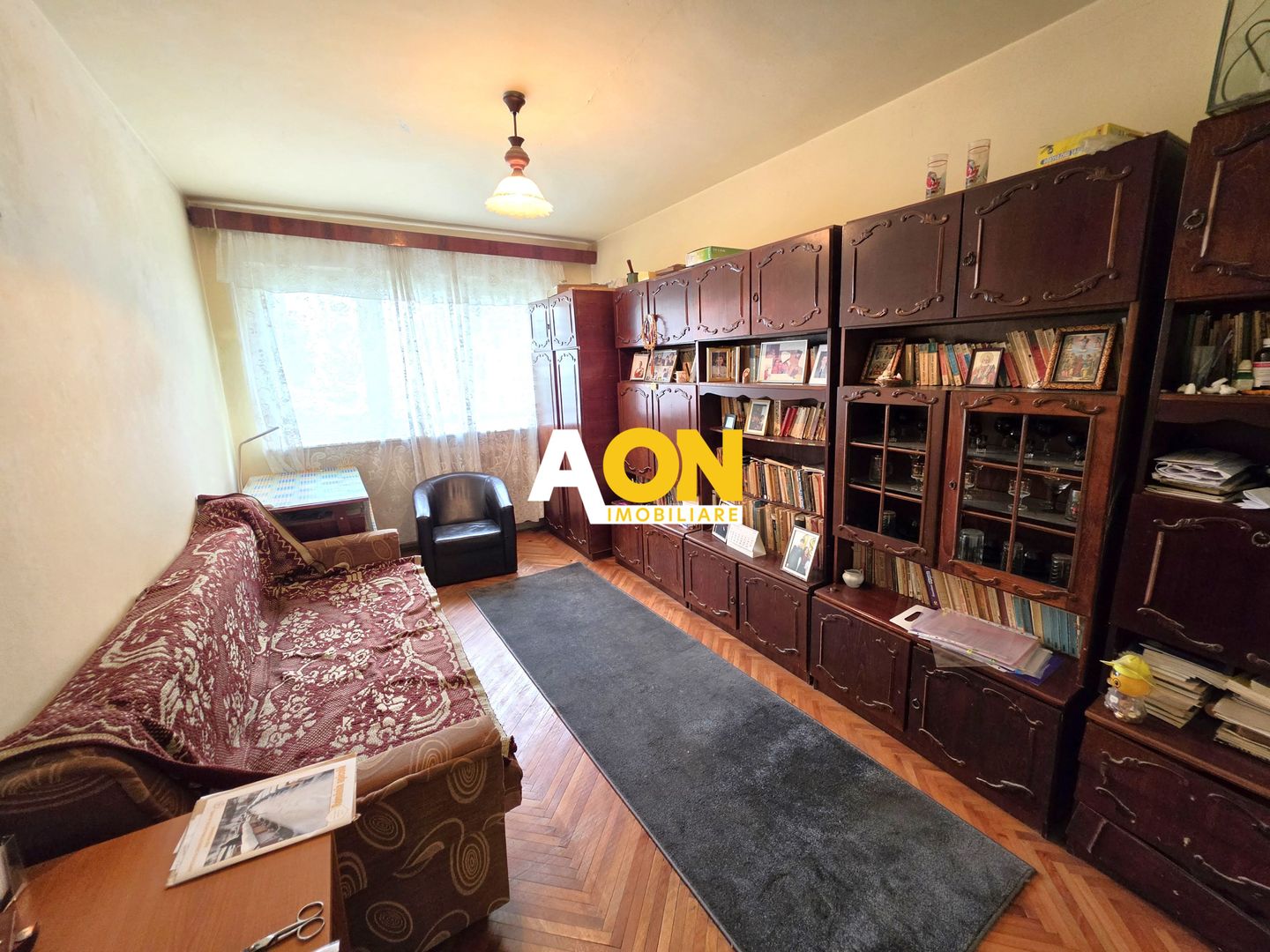 Apartament 3 camere, semidecomandat, parter, Cetate, strada Closca - Poză 1
