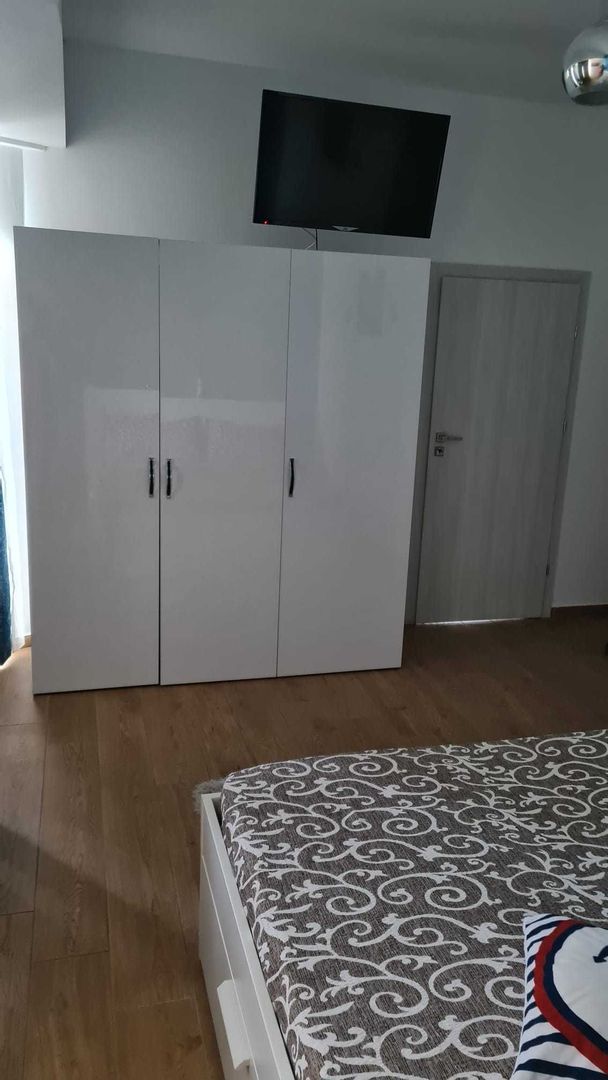 Vand apartament 2 camere decomandate in Mamaia Nord, Navodari - Poză 1