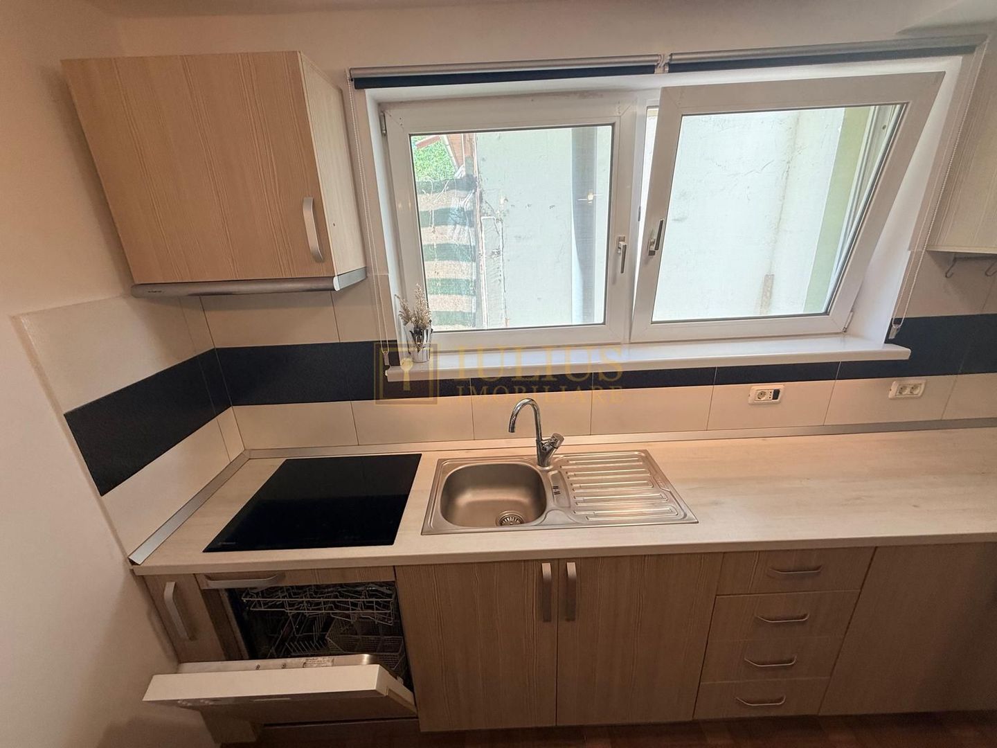 apartament la casa| 2 camere| Aradului| 2 bai| centrala proprie - Poză 9