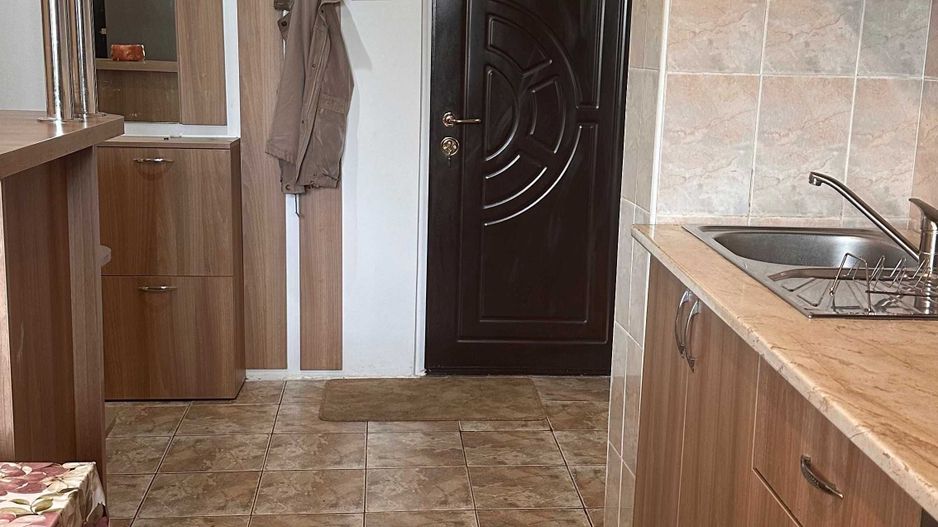 Inchiriere Apartament 2 camere in zona gorjului cu loc de parcare - Poză 7