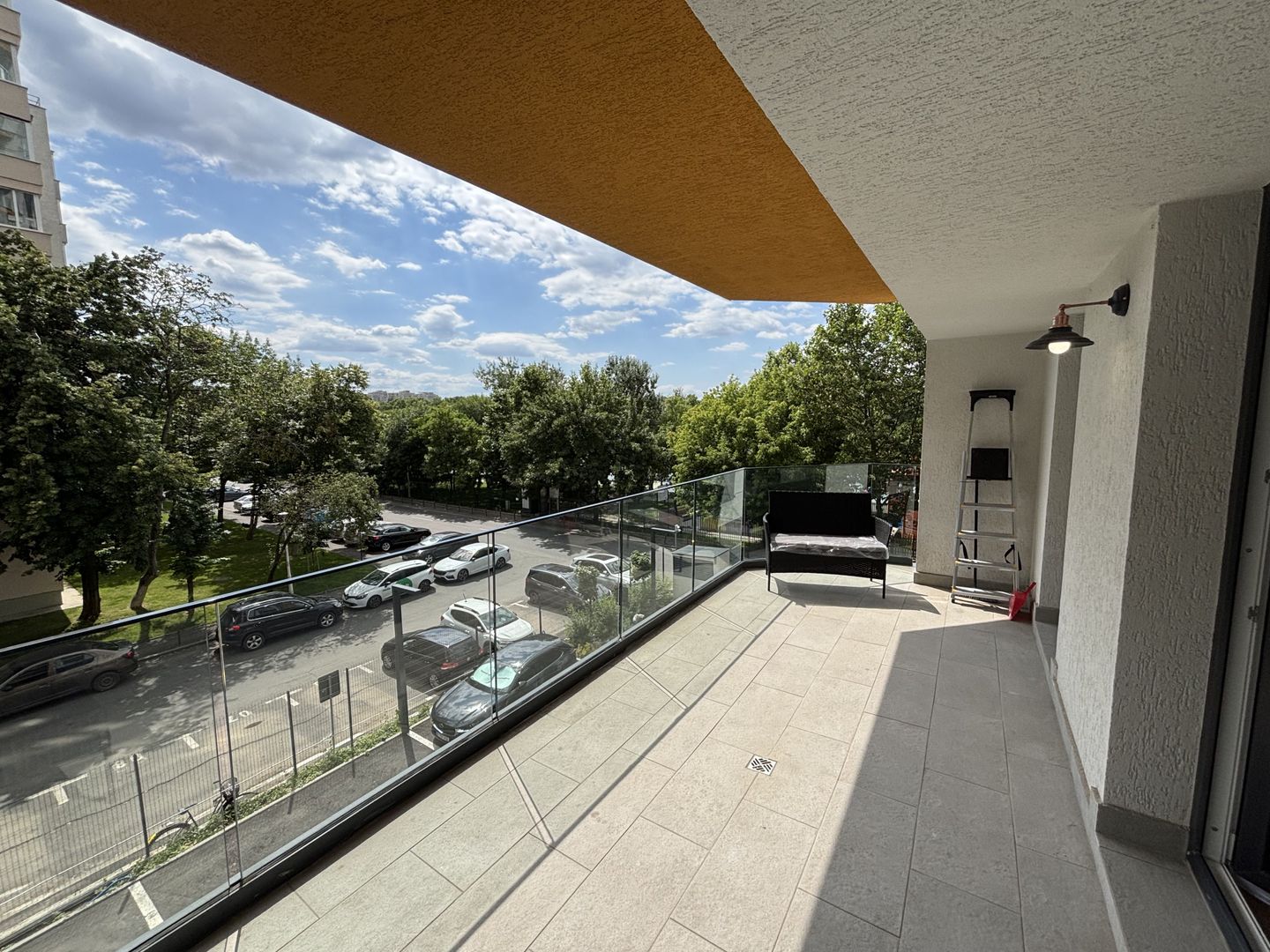Apartament 3 Camere Decomandat | Terasă 23 mp cu Vedere la Lac + Parcare - Poză 17
