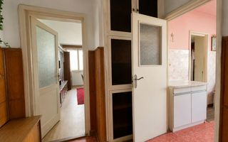 Apartament cu 3 camere, Rogerius, Etaj Intermediar - Poză 8