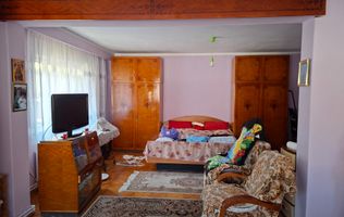 BRASADAS vinde casa individuala cu 7 camere in CENTRU.