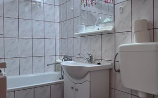 Apartament cu 3 camere | Etaj 2 | Rogerius | Oradea - Poză 9