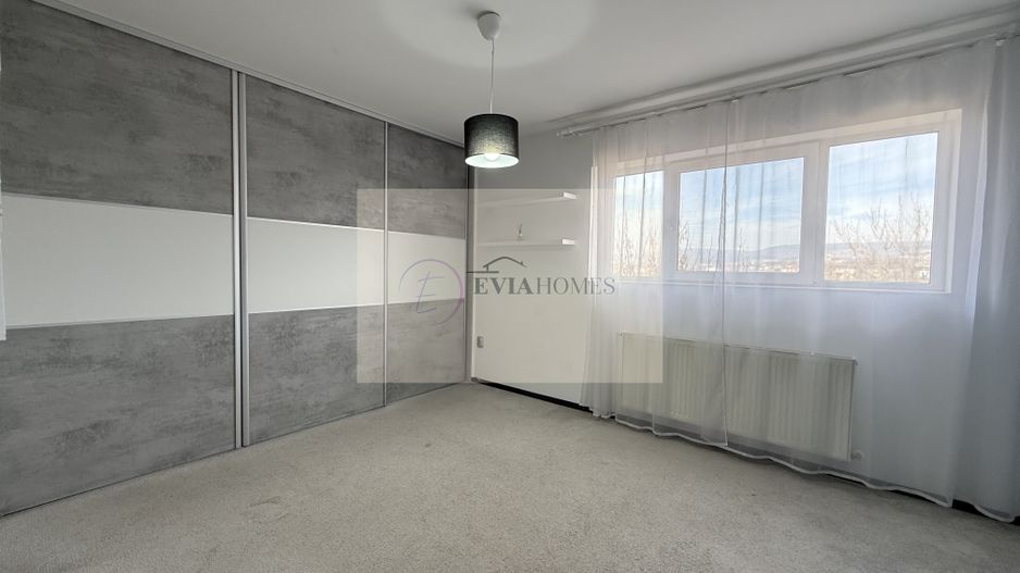 3 camere/ 2 bai/ balcon  – Zona Piata 1 Mai - Poză 9