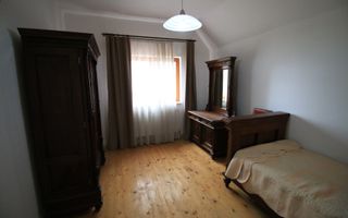 Vila cu 6 camere + 2 case + bazin inot+ 5.934 mp teren  com. Chichis - Poză 10