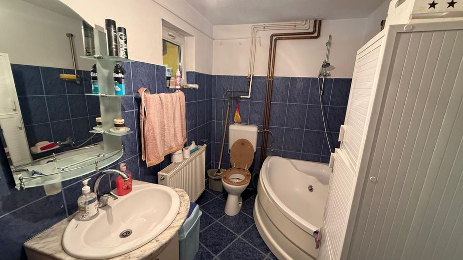 Vila S+P+1,+ garaj inchis + terasa si teren intravilan 6300 mp - Poză 15