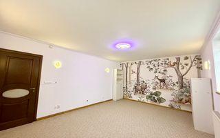 Vilă cu curte mare și piscină – ideală pentru familie, Pipera - Poză 16