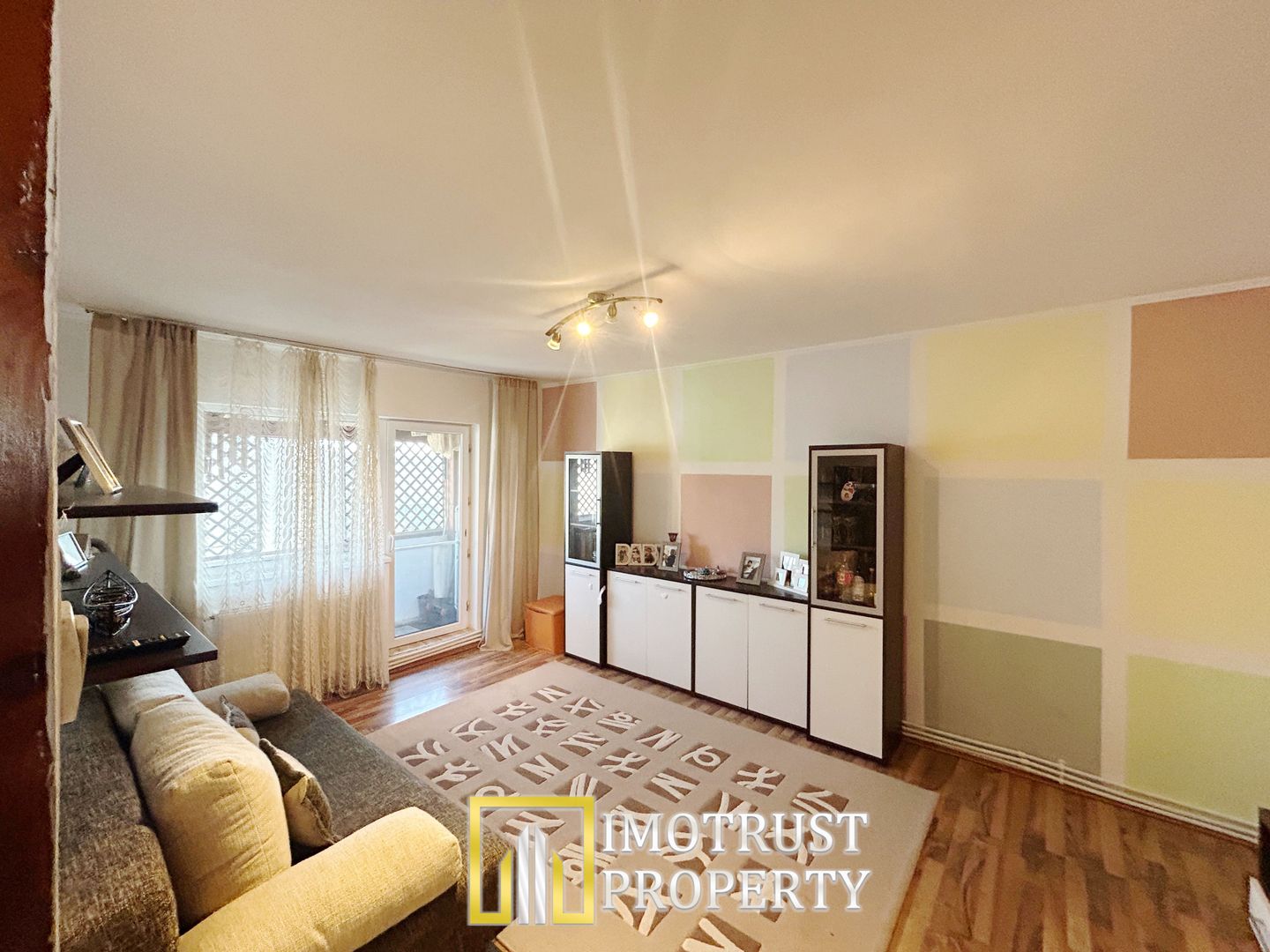 De vanzare apartament 3 camere/ Aradul Nou - Poză 6