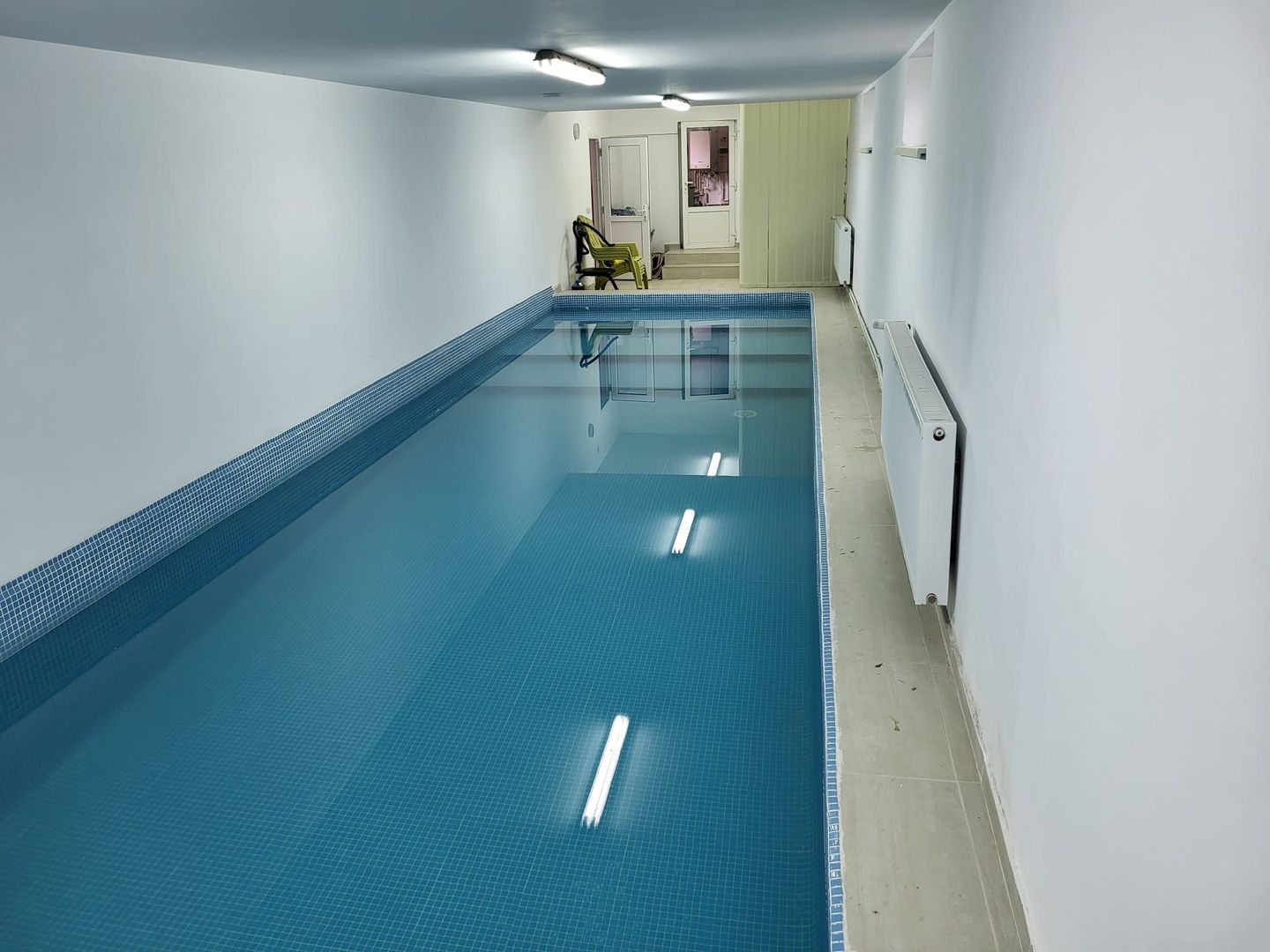 Casă cu piscină interioară -Turnișor - Poză 9