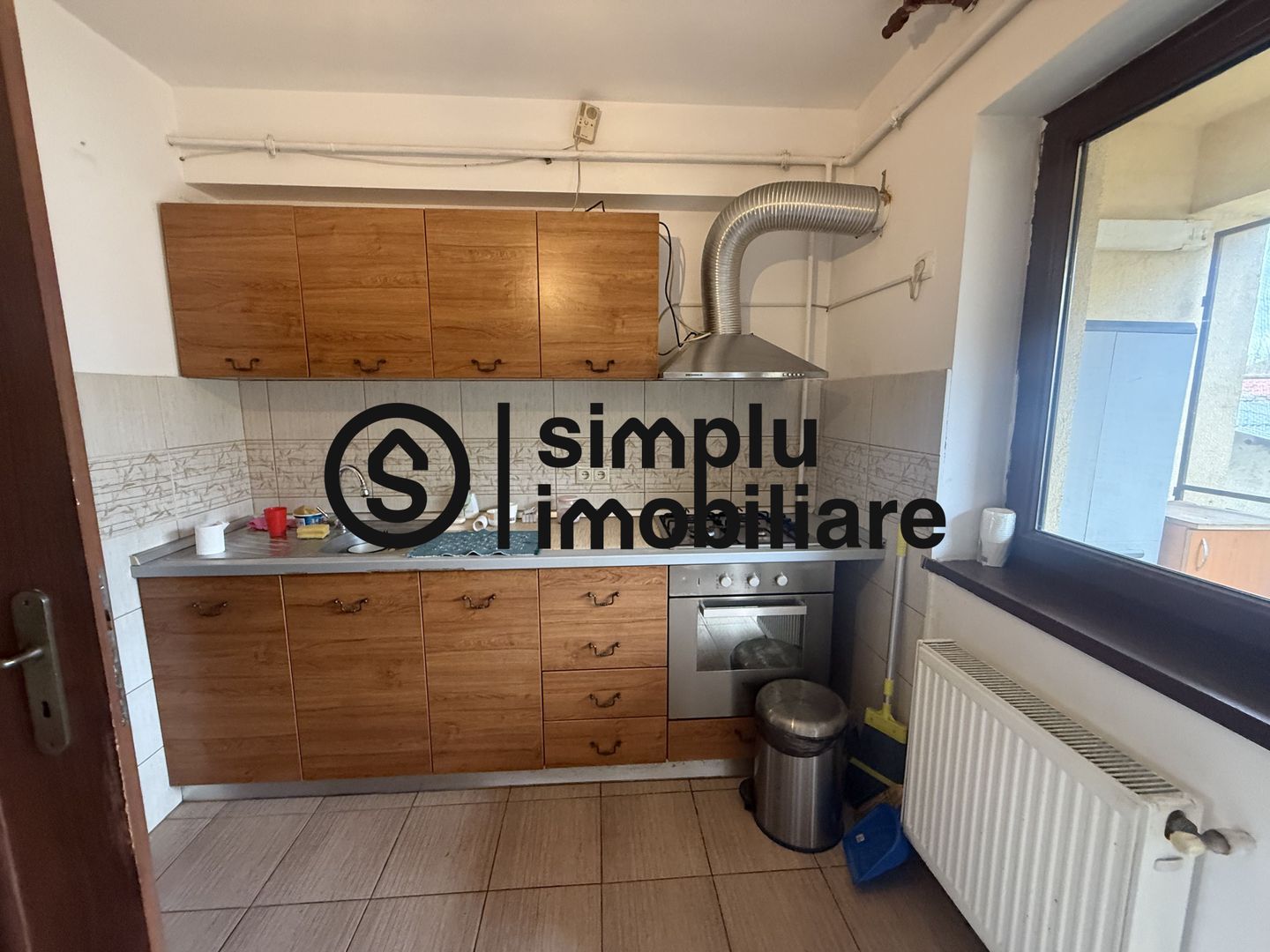 Apartament 3 Camere Decomandat Central et 1/4 - Poză 8