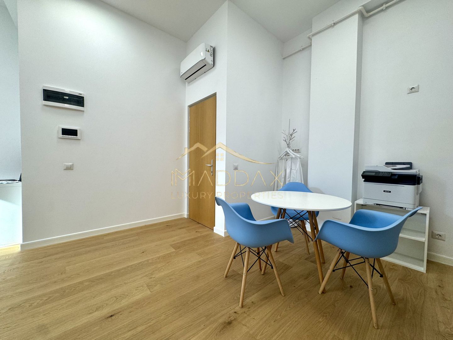 Spatiu de birouri *3 camere* / Cladire Istorica stil Brancovenesc / Universitate - Poză 9