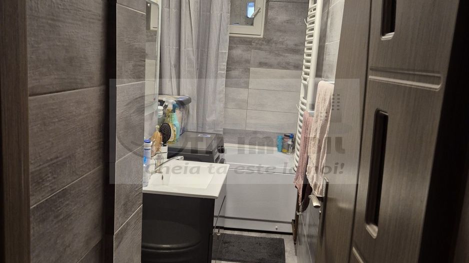 Apartament 2 camere, 80.000 Euro,Zona Alexandru cel bun - Poză 8