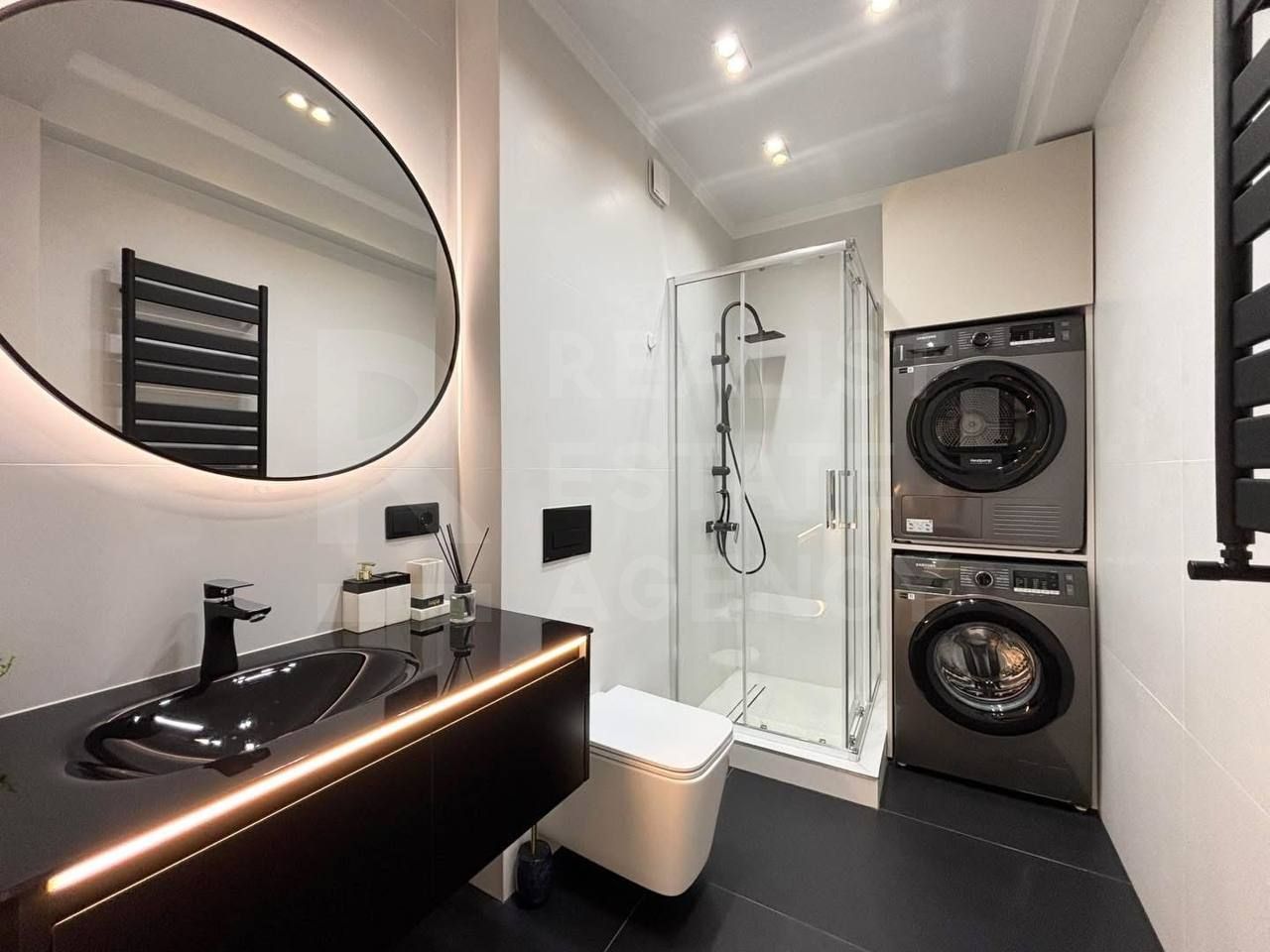 Vânzare, apartament, 2 camere + living, strada Calea Ieşilor, Sculeni - Poză 10