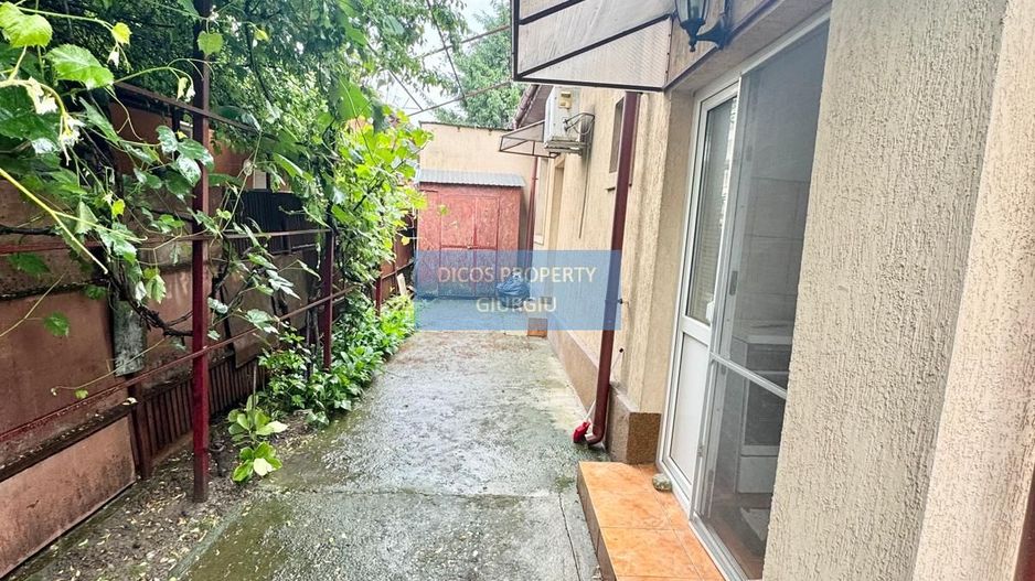 Casa de vanzare - Poză 1