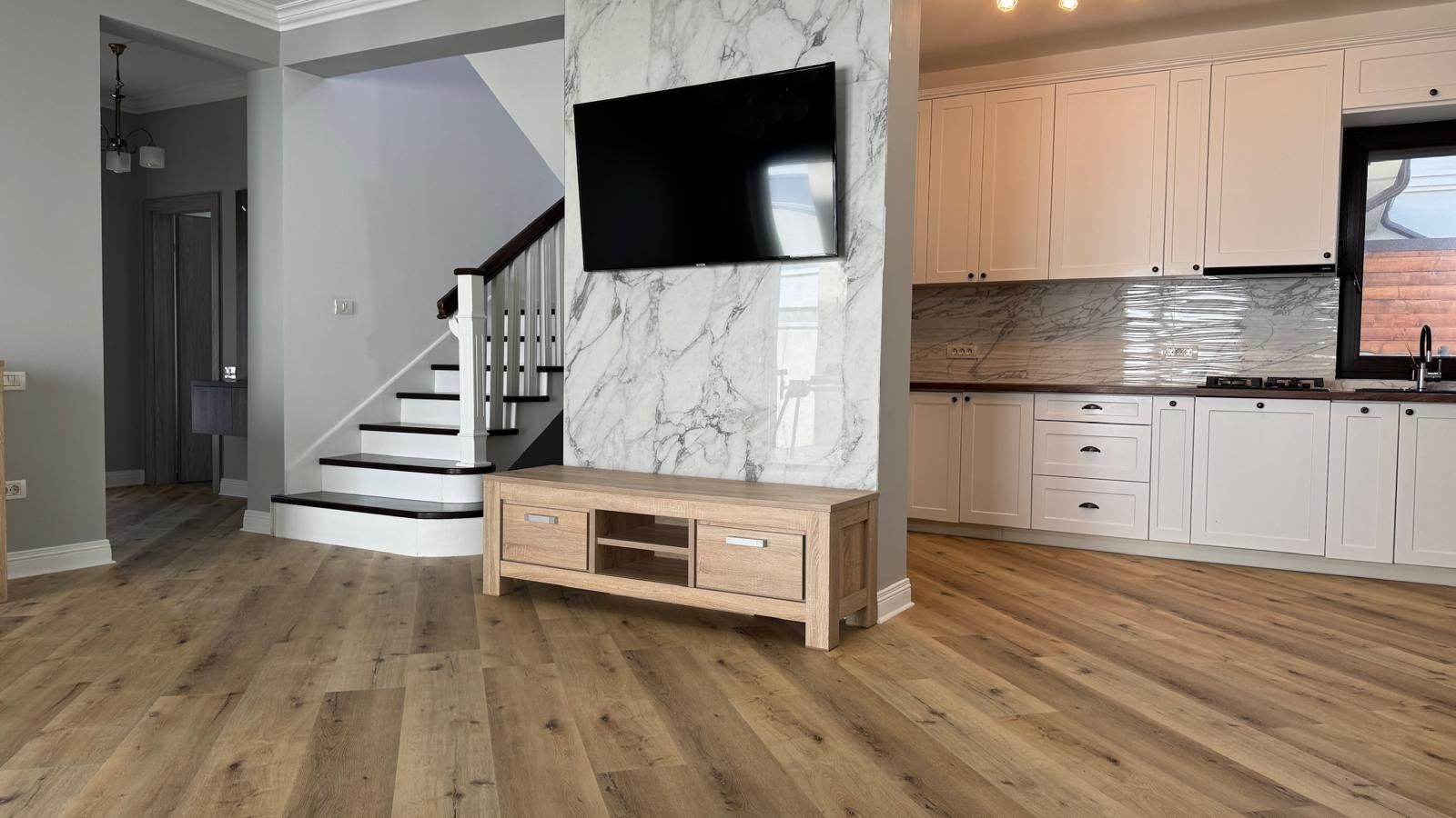 Duplex lipit prin garaj! Dumbravita - Poză 3