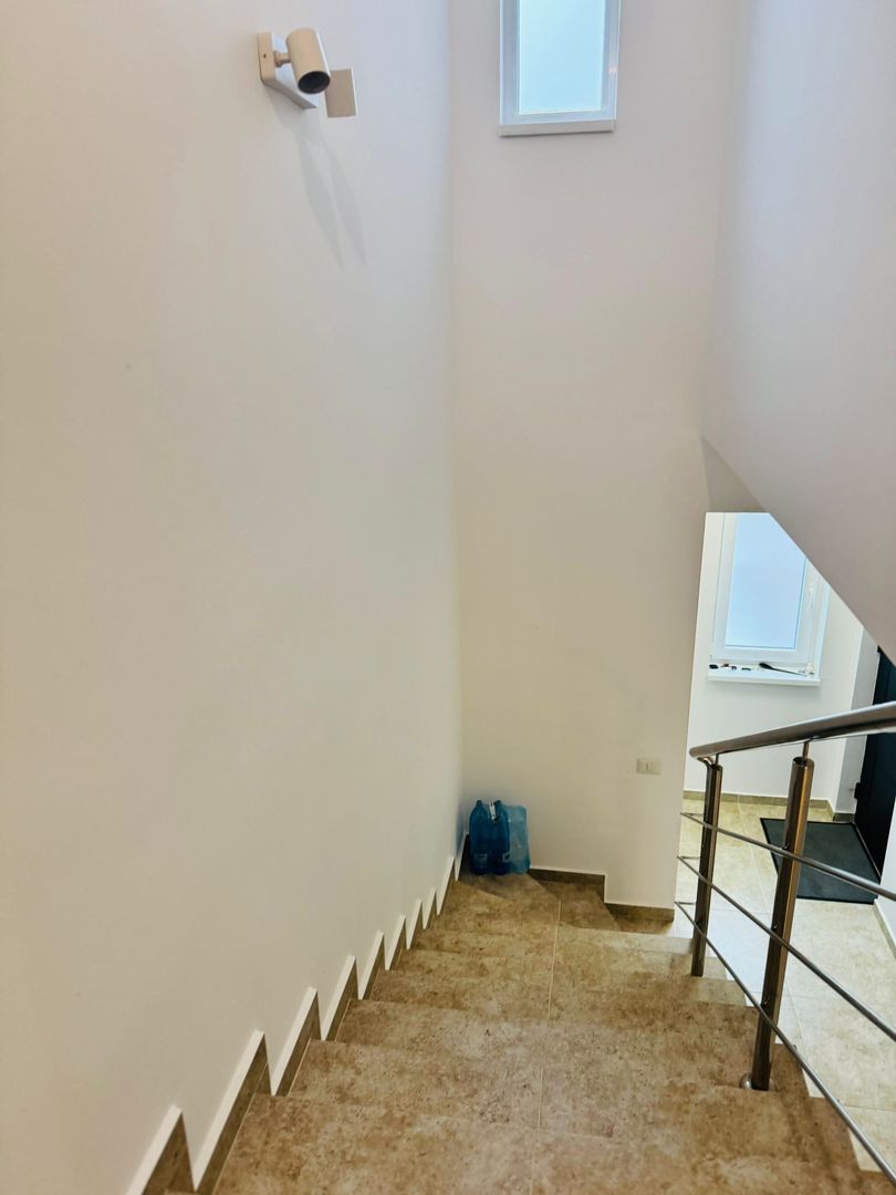 Vilă 3 camere mobilata 3 locuri parcare  Safirului Bragadiru - Poză 21