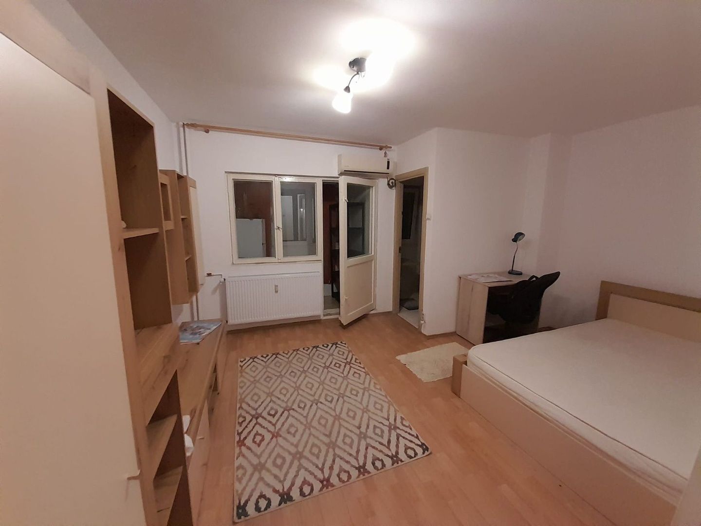 Garsonieră spațioasă, bloc anvelopat, zona Sebastian – Vulcan-Pet friendly - Poză 4