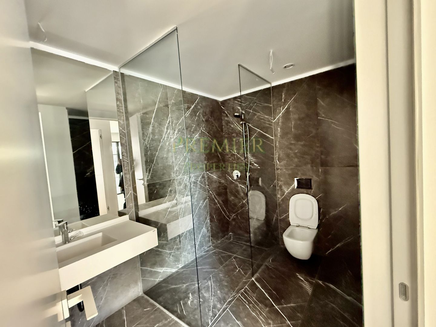 One Lake Club de vanzare 2 camere - Poză 5